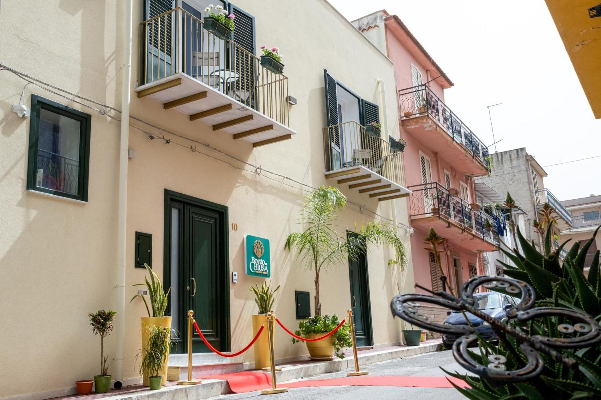 Affittacamere Borgo La Chiusa *